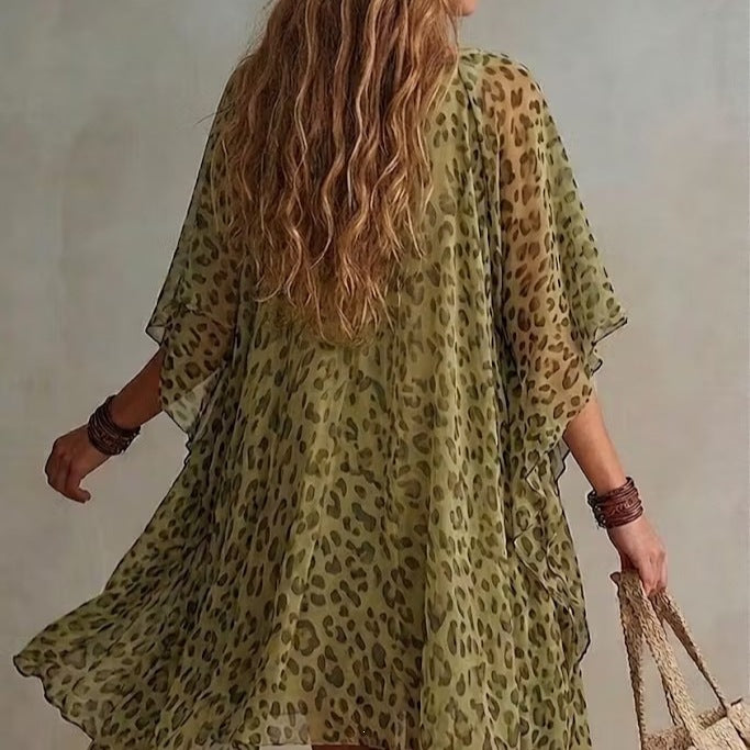 Vestido de chiffon con estampado de leopardo, de corte amplio y fluido, escote en V