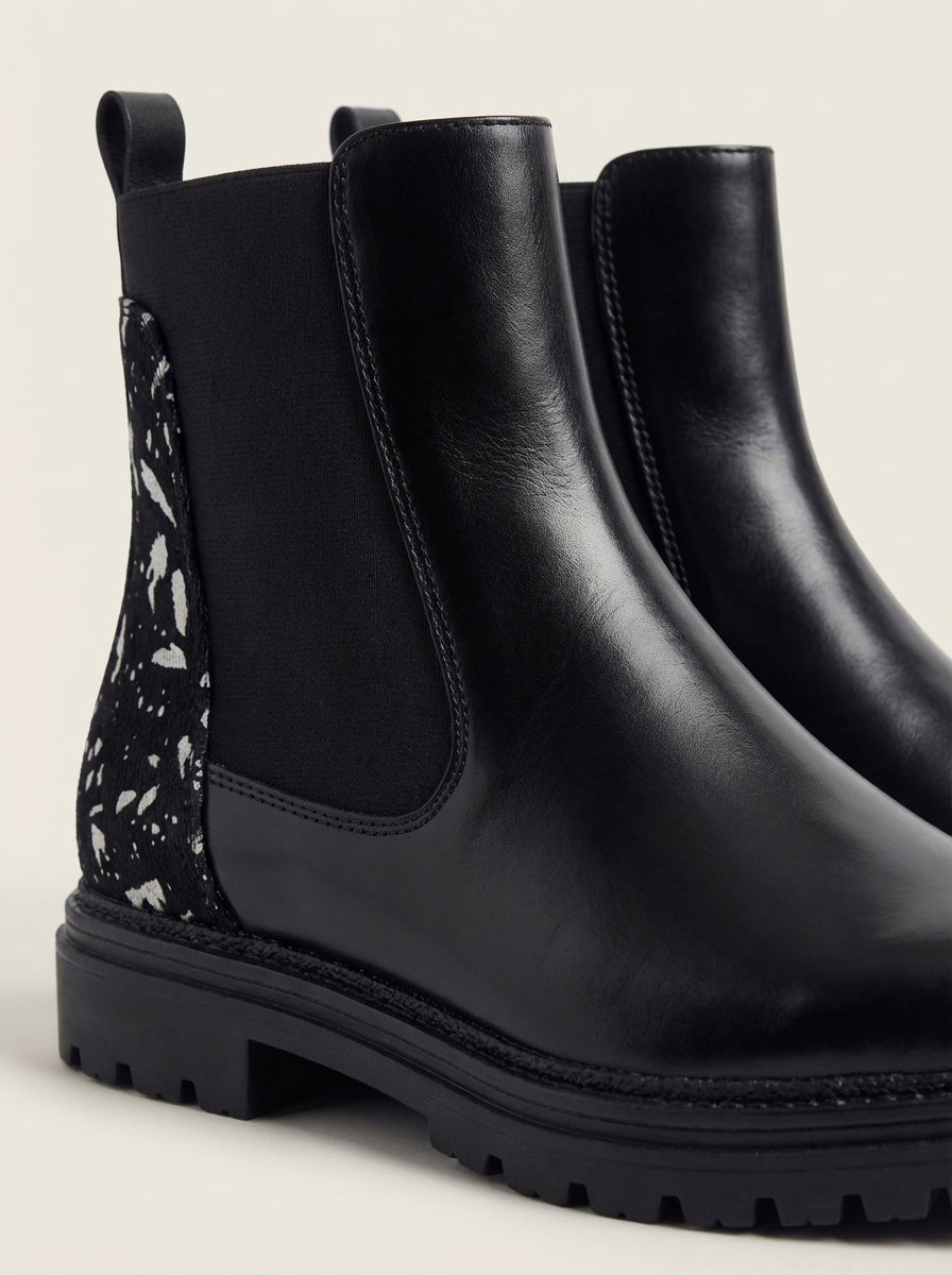 Chelsea Botas Negras - Detalle Oscuro