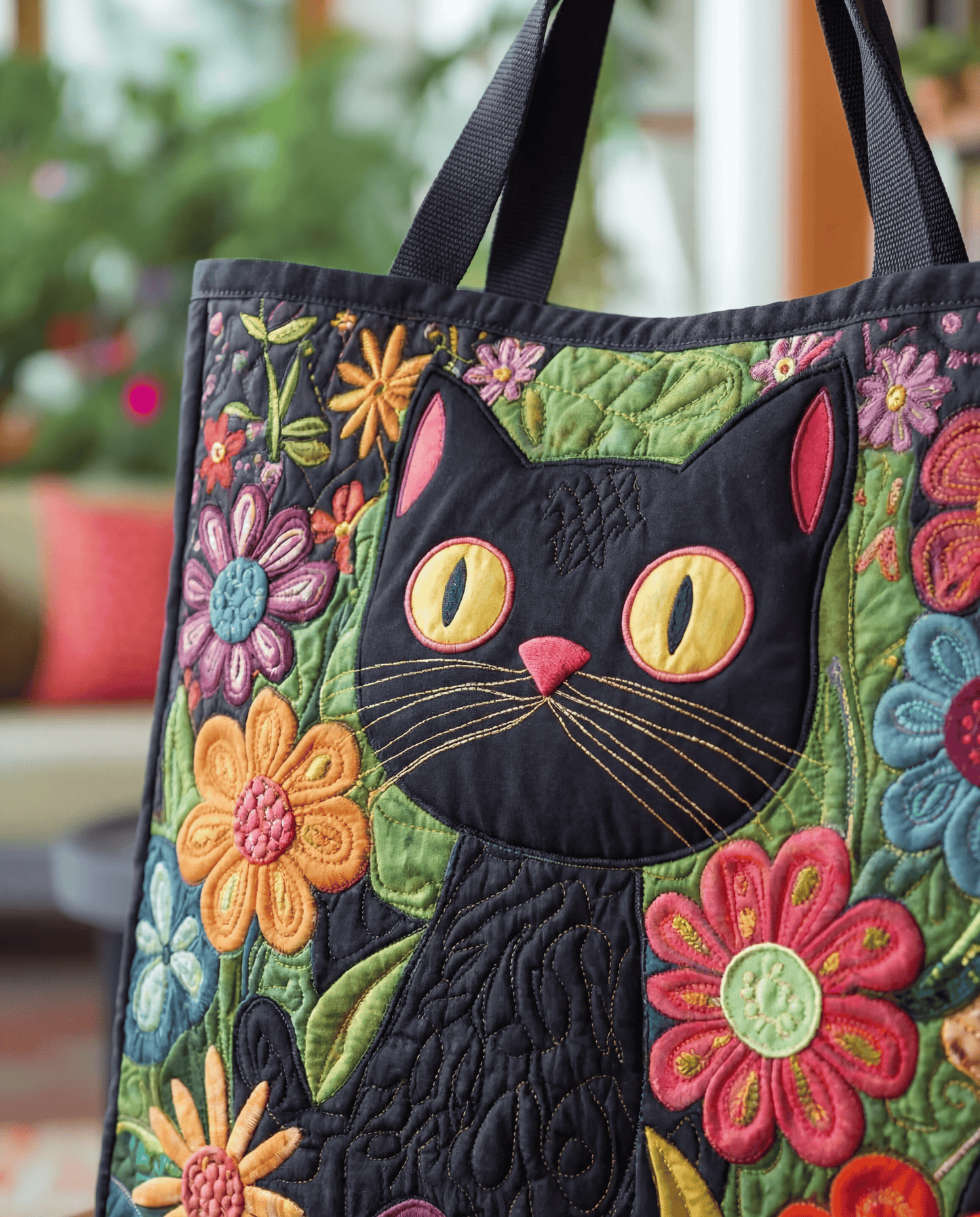 Bolso Artesanal Acolchado “Gato Negro Encantado”